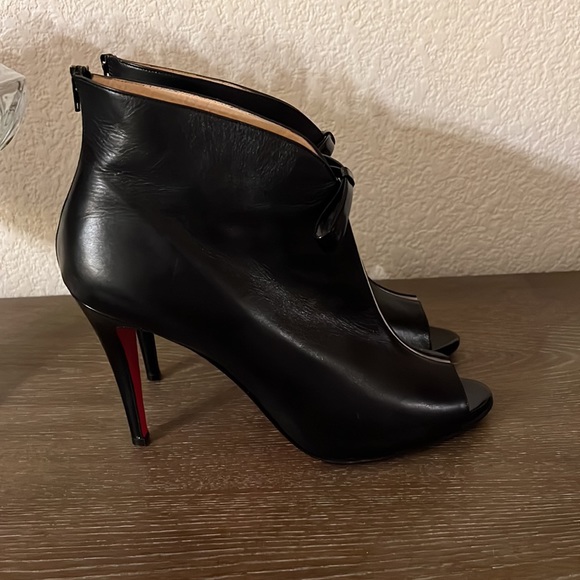 Christian Louboutin Coursive Peep Toe Pump sz 40.5 - Picture 3 of 11
